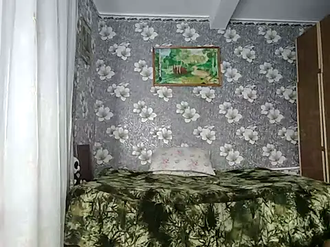 Snapshot of AliceGold5231 chatting on October 4, 2025, 7:12 pm AliceGold5231 online show from October 4, 2025, 7:12 pm