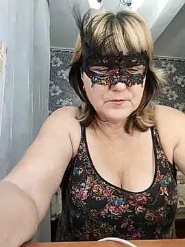 Snapshot of AliceGold5231 chatting on October 18, 2025, 8:09 pm AliceGold5231 online show from October 18, 2025, 8:09 pm