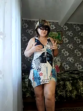 Snapshot of AliceGold5231 chatting on October 22, 2025, 5:52 am AliceGold5231 online show from October 22, 2025, 5:52 am