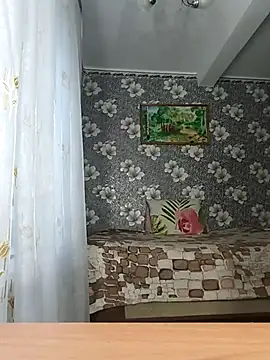 Snapshot of AliceGold5231 chatting on October 27, 2025, 6:39 am AliceGold5231 online show from October 27, 2025, 6:39 am