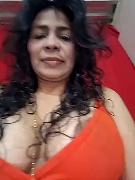Snapshot of floresblancas chatting on April 11, 2026, 3:27 pm floresblancas online show from April 11, 2026, 3:27 pm