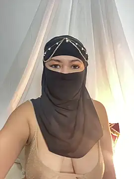 Snapshot of Amyraa_ chatting on September 27, 2025, 11:04 am Amyraa  online show from September 27, 2025, 11:04 am