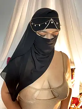 Snapshot of Amyraa_ chatting on October 22, 2025, 1:11 pm Amyraa  online show from October 22, 2025, 1:11 pm