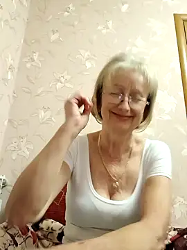 Snapshot of AlikaSwan5821 chatting on September 13, 2025, 1:55 pm AlikaSwan5821 online show from September 13, 2025, 1:55 pm