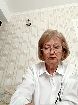 Snapshot of AlikaSwan5821 chatting on September 24, 2025, 12:52 pm AlikaSwan5821 online show from September 24, 2025, 12:52 pm