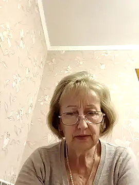 Snapshot of AlikaSwan5821 chatting on September 26, 2025, 12:09 pm AlikaSwan5821 online show from September 26, 2025, 12:09 pm