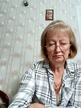 Snapshot of AlikaSwan5821 chatting on October 4, 2025, 1:42 pm AlikaSwan5821 online show from October 4, 2025, 1:42 pm