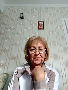Snapshot of AlikaSwan5821 chatting on October 6, 2025, 1:30 pm AlikaSwan5821 online show from October 6, 2025, 1:30 pm