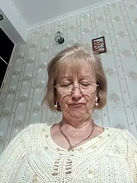 Snapshot of AlikaSwan5821 chatting on October 11, 2025, 12:15 pm AlikaSwan5821 online show from October 11, 2025, 12:15 pm