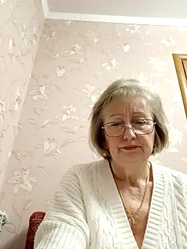 AlikaSwan5821 online show from December 16, 2025, 2:00 pm