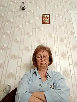 AlikaSwan5821 online show from March 11, 2026, 1:39 pm