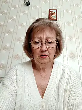 AlikaSwan5821 online show from March 12, 2026, 12:33 pm