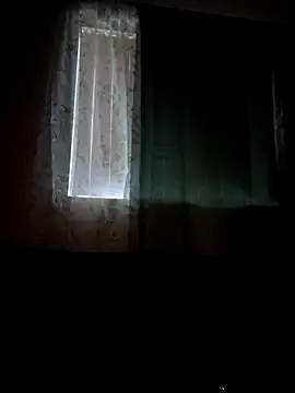  foreigntitts online show from September 27, 2025, 3:28 pm