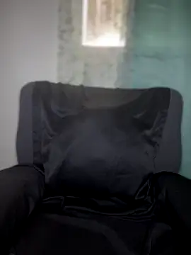  foreigntitts online show from October 26, 2025, 6:47 pm