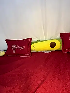 Samcutes online show from November 10, 2025, 1:43 pm