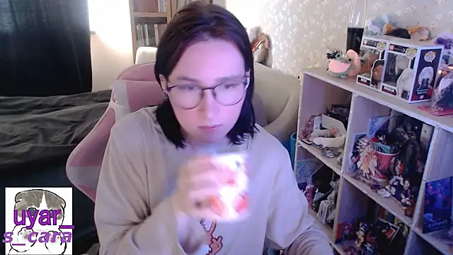 Snapshot of s_cara chatting on September 22, 2025, 12:51 pm s cara online show from September 22, 2025, 12:51 pm