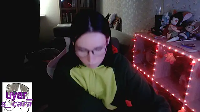 Snapshot of s_cara chatting on October 5, 2025, 6:45 am s cara online show from October 5, 2025, 6:45 am