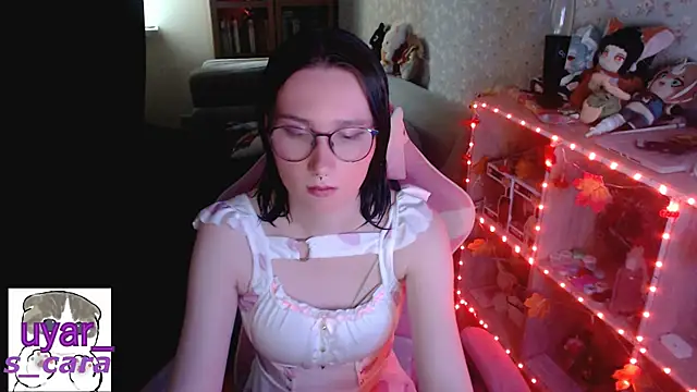 Snapshot of s_cara chatting on October 8, 2025, 2:14 pm s cara online show from October 8, 2025, 2:14 pm