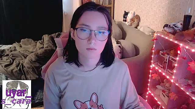 Snapshot of s_cara chatting on October 24, 2025, 12:23 pm s cara online show from October 24, 2025, 12:23 pm