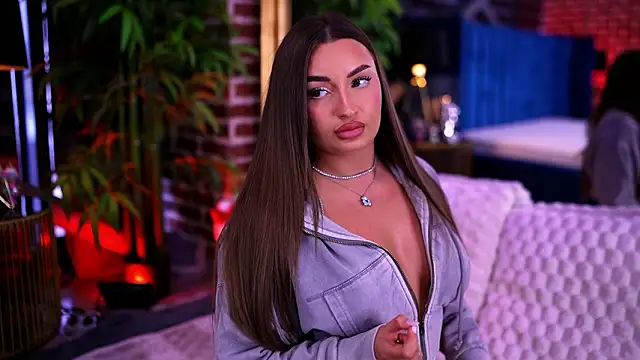 MillaSerene online show from February 28, 2026, 7:31 am