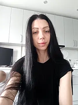 Snapshot of Princessa99885 chatting on April 3, 2026, 7:06 am Princessa99885 online show from April 3, 2026, 7:06 am