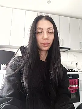 Snapshot of Princessa99885 chatting on April 10, 2026, 7:02 am Princessa99885 online show from April 10, 2026, 7:02 am