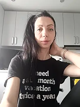 Snapshot of Princessa99885 chatting on April 16, 2026, 6:58 am Princessa99885 online show from April 16, 2026, 6:58 am