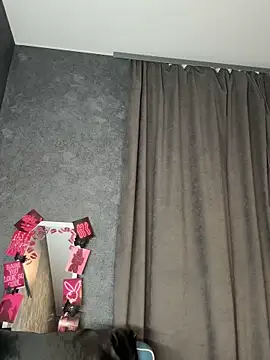 FavoriteKira online show from November 29, 2025, 8:01 pm