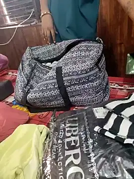 Snapshot of Radhika_01 chatting on October 24, 2025, 2:52 am Radhika 01 online show from October 24, 2025, 2:52 am