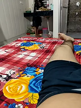 Snapshot of Radhika_01 chatting on October 29, 2025, 4:31 pm Radhika 01 online show from October 29, 2025, 4:31 pm