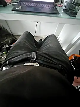 Syto772 online show from November 27, 2025, 1:13 pm