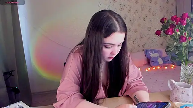 Alice next door online show from April 24, 2026, 11:34 am