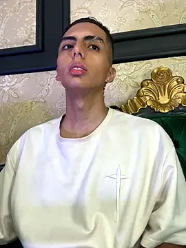 Snapshot of Mister_Obsession chatting on November 25, 2025, 6:52 pm Mister Obsession online show from November 25, 2025, 6:52 pm