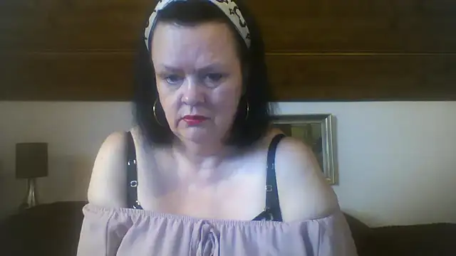 Snapshot of TiffanyMature chatting on September 22, 2025, 7:54 am TiffanyMature online show from September 22, 2025, 7:54 am