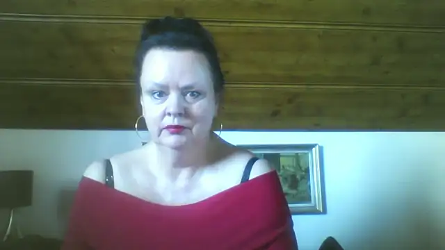 Snapshot of TiffanyMature chatting on September 23, 2025, 9:12 am TiffanyMature online show from September 23, 2025, 9:12 am