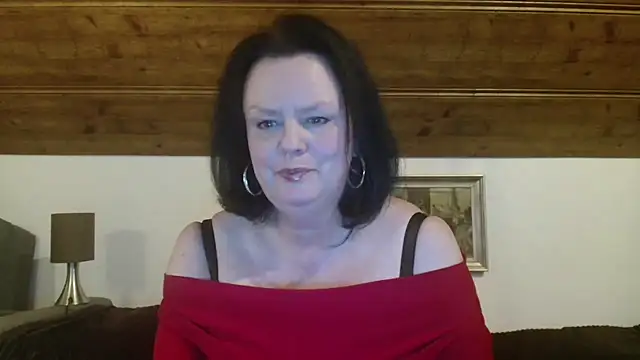 Snapshot of TiffanyMature chatting on September 25, 2025, 8:23 pm TiffanyMature online show from September 25, 2025, 8:23 pm