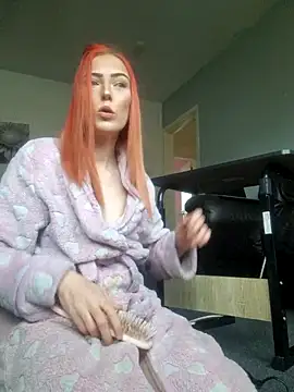 Snapshot of Scottishzara chatting on November 9, 2025, 9:40 am Scottishzara online show from November 9, 2025, 9:40 am