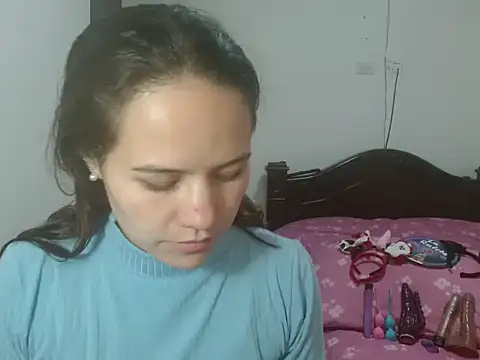 yarafuckass online show from October 17, 2025, 8:22 pm