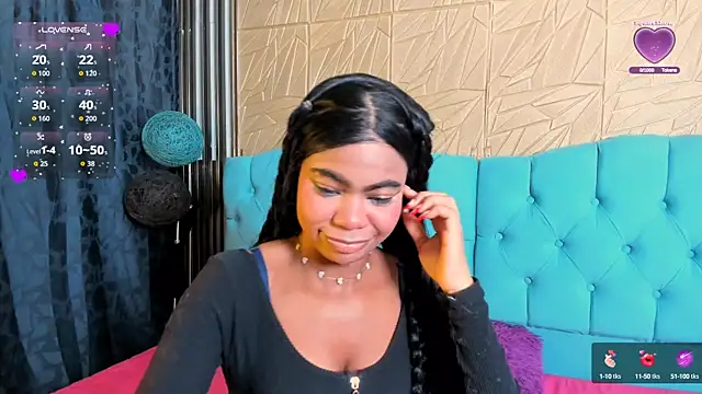 Luna Colinns online show from September 9, 2025, 12:15 pm