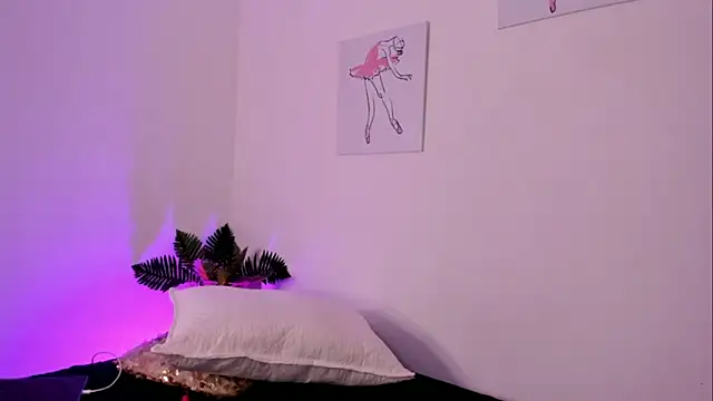 Snapshot of BianncaRibeiro chatting on February 22, 2026, 2:13 am BianncaRibeiro online show from February 22, 2026, 2:13 am