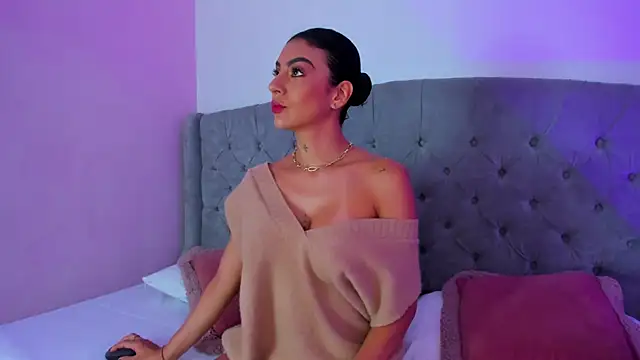 BianncaRibeiro online show from May 20, 2026, 9:10 pm
