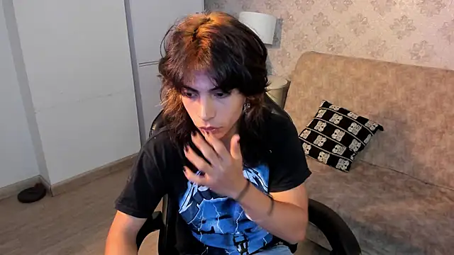 Snapshot of Dereck_Manson chatting on September 30, 2025, 7:08 pm Dereck Manson online show from September 30, 2025, 7:08 pm