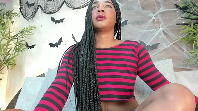 katia cute online show from November 4, 2025, 12:04 pm