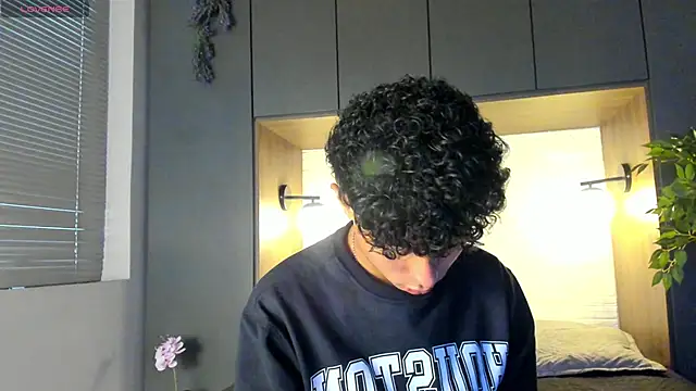 Snapshot of NoahDupont chatting on October 3, 2025, 8:50 pm NoahDupont online show from October 3, 2025, 8:50 pm