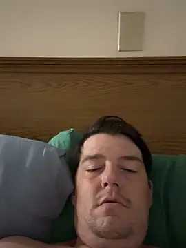 Snapshot of adamdamn chatting on October 9, 2025, 9:35 pm adamdamn online show from October 9, 2025, 9:35 pm