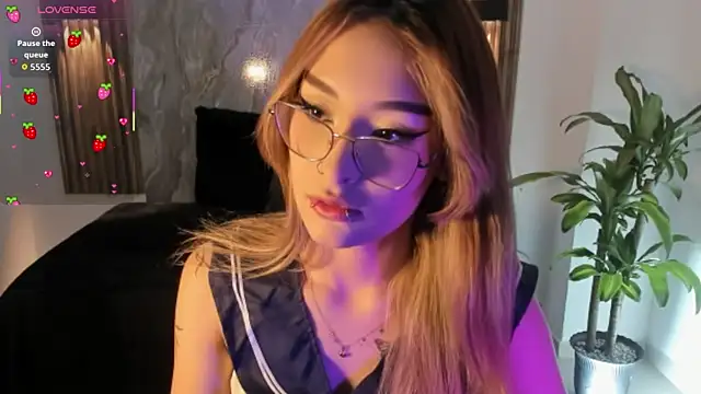 Melodylane online show from November 27, 2025, 11:01 am