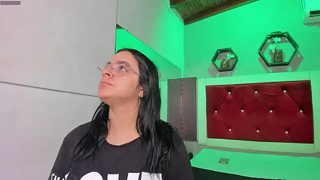 StrapSwingers online show from September 29, 2025, 7:30 pm