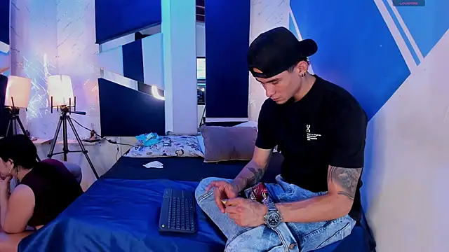 StrapSwingers online show from October 20, 2025, 7:47 pm