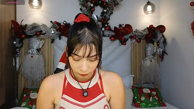 lila min online show from November 29, 2025, 2:20 pm