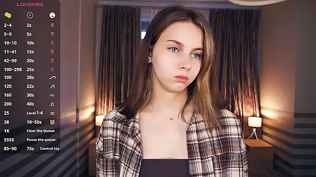 Snapshot of NylaNadler chatting on October 2, 2025, 6:09 am NylaNadler online show from October 2, 2025, 6:09 am